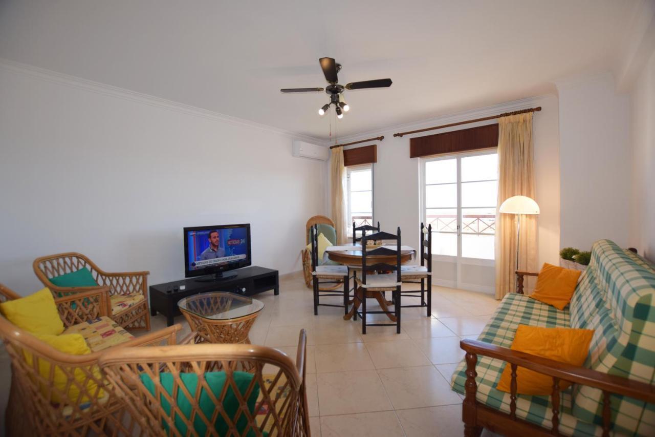 Carob By Algartur - 3 Mins Downtown - Terrace Apartment Santa Luzia  Exterior photo